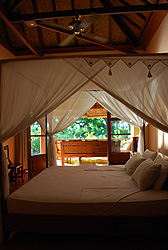 Villa Beach Waiara Flores Indonesien Maumere Sea World Club Resort Restaurant Beachvilla Strandhaus, Tropen, Bungalow Luxus Villa am Strand